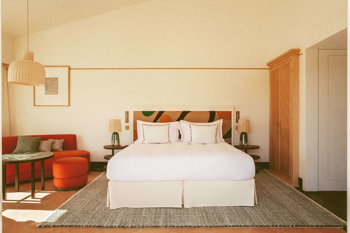 Imagen de la habitación del Hotel Lou Pinet. Foto 7