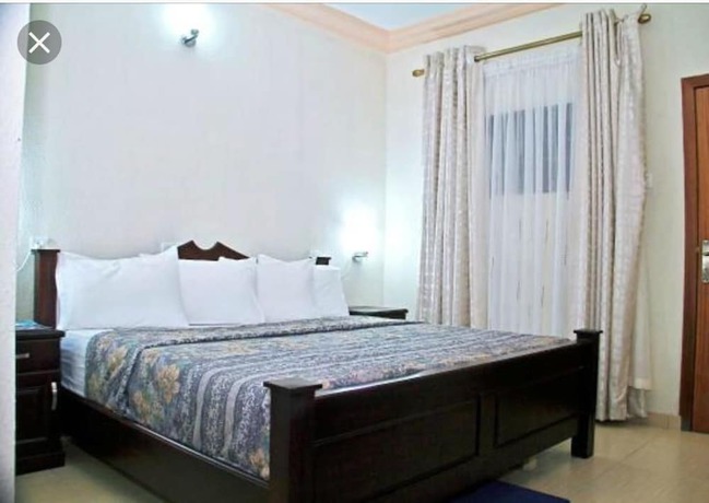 Imagen de la habitación del Hotel Lou Ralph. Foto 7