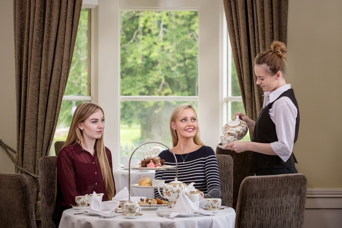 Imagen del bar/restaurante del Hotel Lough Eske Castle. Foto 3