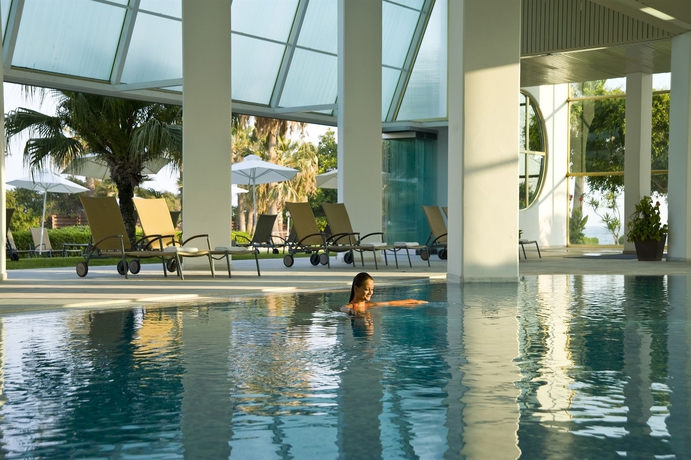 Imagen de la piscina del Hotel Louis Imperial Beach. Foto 14