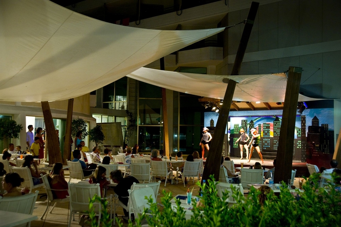 Imagen general del Hotel Louis Imperial Beach. Foto 4