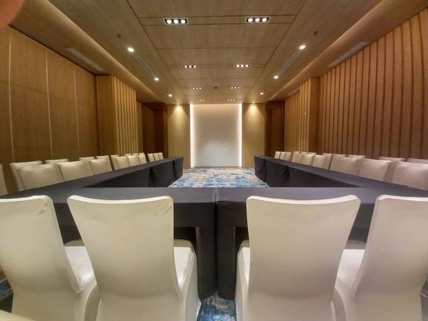 Imagen de los interiores del Hotel Louis Kienne Chadstone Cikarang. Foto 15