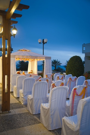 Imagen de los exteriores del Hotel Louis Ledra Beach. Foto 11