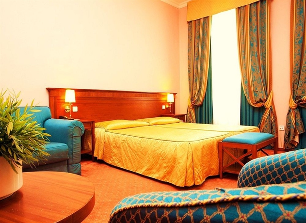 Imagen de los interiores del Hotel Louis Leger. Foto 12