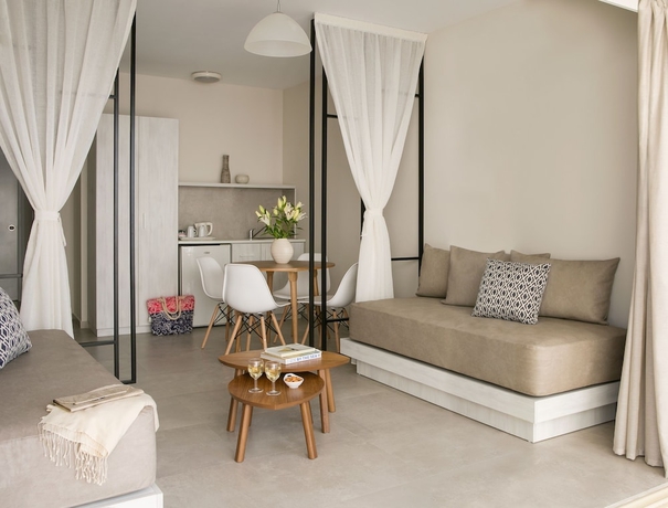 Imagen de la habitación del Hotel Louis Paphos Breeze. Foto 9