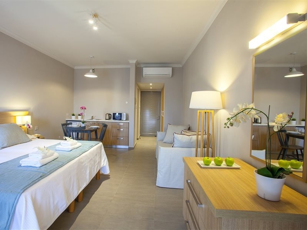 Imagen general del Hotel Louis St. Elias Resort & Waterpark. Foto 12