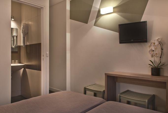 Imagen de la habitación del Hotel Louisa. Foto 12