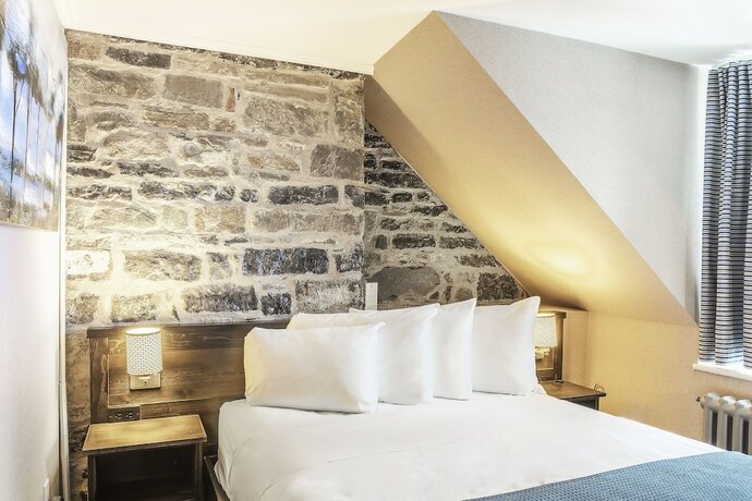 Imagen de la habitación del Hotel Louisbourg. Foto 16