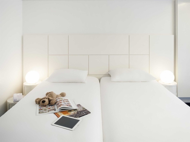 Imagen de la habitación del Hotel Louise. Foto 10