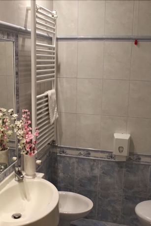 Imagen de la habitación del Hotel Louisiana. Foto 16