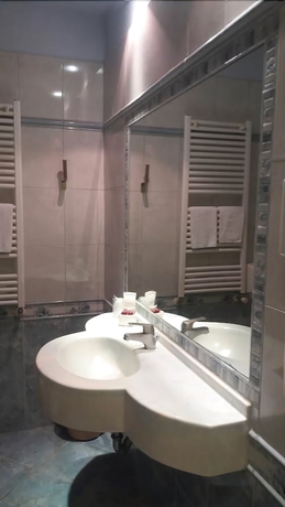 Imagen de la habitación del Hotel Louisiana. Foto 19