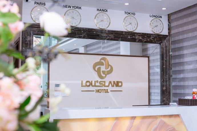 Imagen de los interiores del Hotel Louisland. Foto 18
