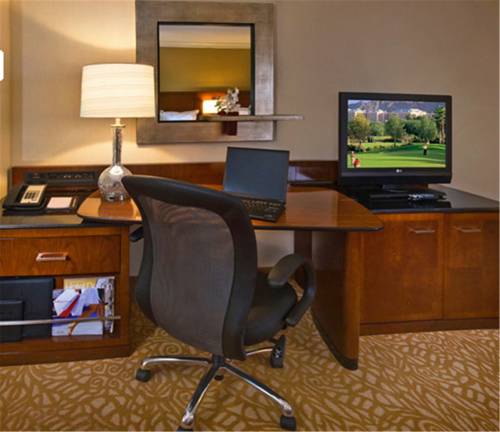 Imagen de la habitación del Hotel Louisville Marriott East. Foto 3