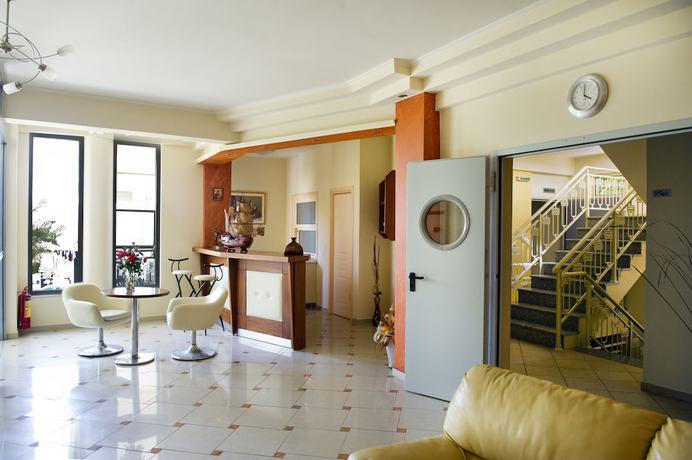 Imagen del bar/restaurante del Hotel Loukas Vrachos. Foto 2