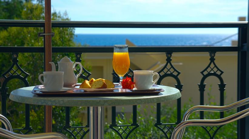 Imagen de la habitación del Hotel Loukas Vrachos. Foto 13