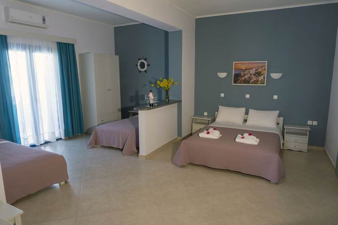 Imagen de la habitación del Hotel Loukas Vrachos. Foto 17