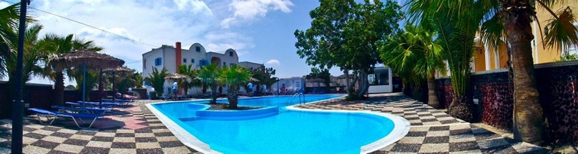 Imagen de la piscina del Hotel Loukas and Emma Eco Houses. Foto 14