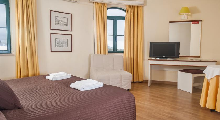 Imagen de la habitación del Hotel Loule Jardim. Foto 8