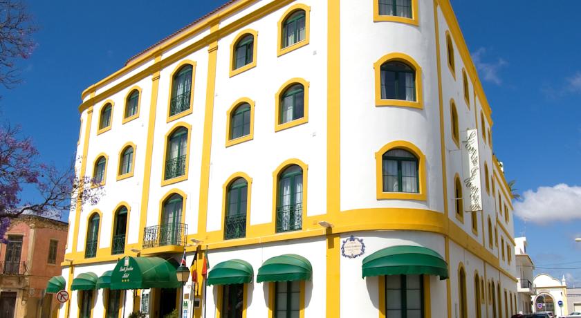 Imagen de los exteriores del Hotel Loule Jardim. Foto 9