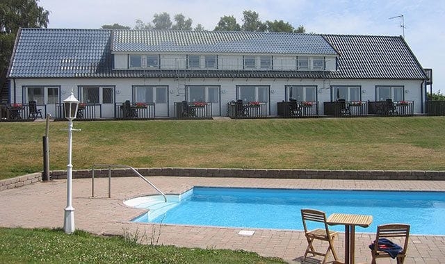 Imagen de la piscina del Hotel L&ouml;derups Strandbad l and Stugby. Foto 17