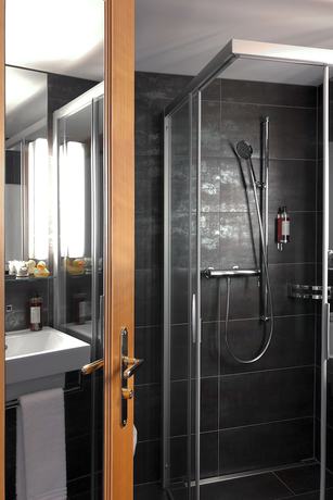 Imagen de la habitación del Hotel L&ouml;wen Appenzell. Foto 5