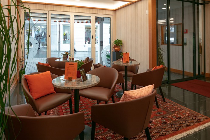 Imagen del bar/restaurante del Hotel L&ouml;wen Appenzell. Foto 2