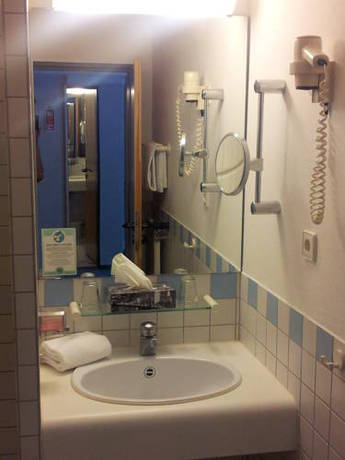 Imagen de la habitación del Hotel Löwen Arian. Foto 3