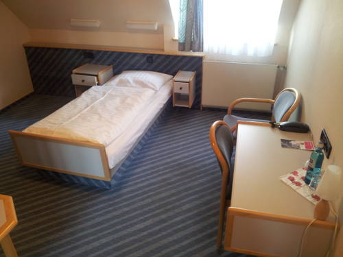 Imagen de la habitación del Hotel Löwen Arian. Foto 13