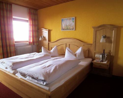 Imagen de la habitación del Hotel L&ouml;wen - Ihr Familienhotel Im Allg&auml;u. Foto 5