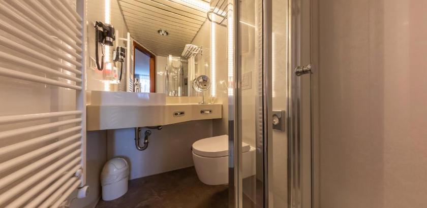 Imagen de la habitación del Hotel L&ouml;wen, Meckenbeuren. Foto 10