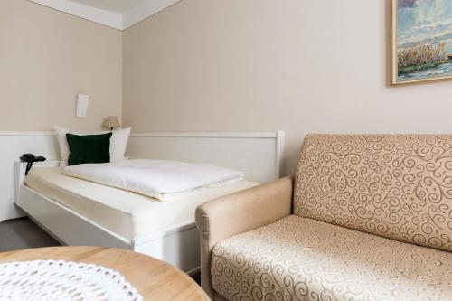 Imagen de la habitación del Hotel L&ouml;wen-Weinstube. Foto 6