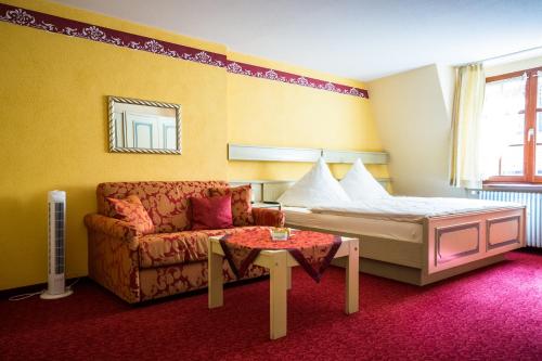 Imagen de la habitación del Hotel L&ouml;wen-Weinstube. Foto 9