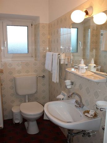 Imagen de la habitación del Hotel L&ouml;wenhof, Bressanone . Foto 10