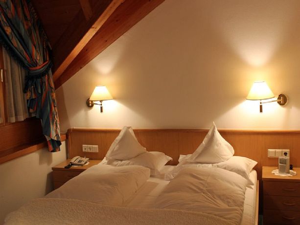 Imagen de los interiores del Hotel L&ouml;wenhof, Bressanone . Foto 15