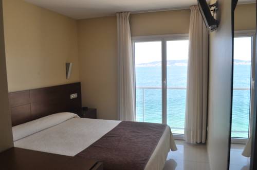 Imagen de la habitación del Hotel Loureiro. Foto 2