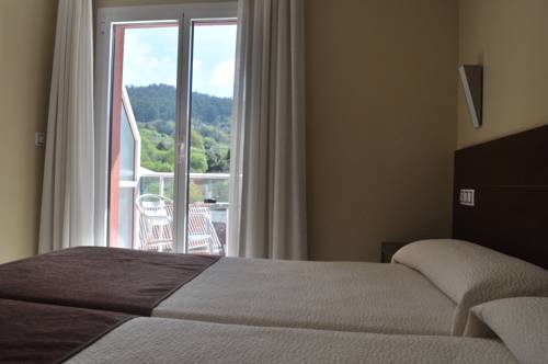 Imagen de la habitación del Hotel Loureiro. Foto 4