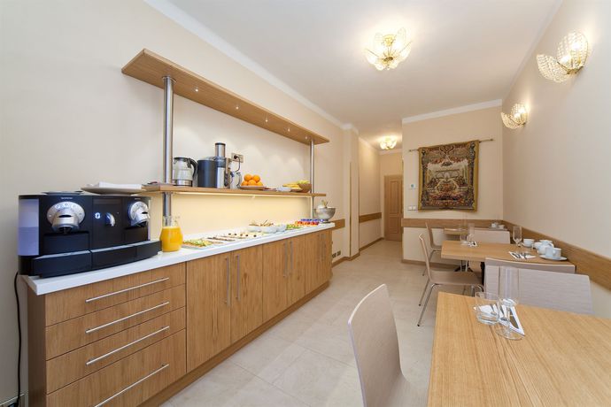 Imagen del bar/restaurante del Hotel Louren - The Bridge Inn. Foto 3