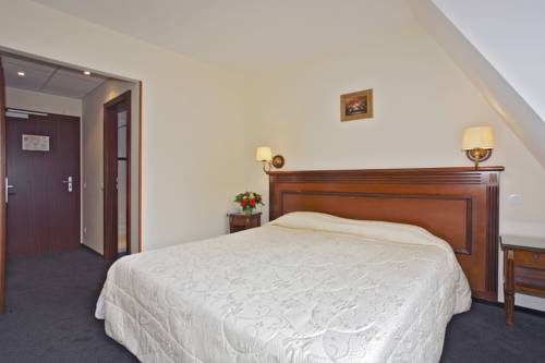 Imagen de la habitación del Hotel L'ours De Mutzig. Foto 12