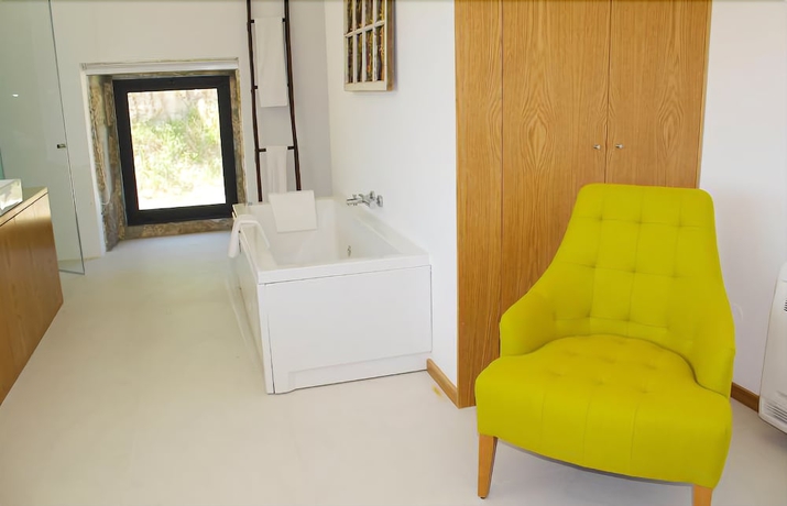 Imagen de la habitación del Hotel Lousada Country. Foto 9