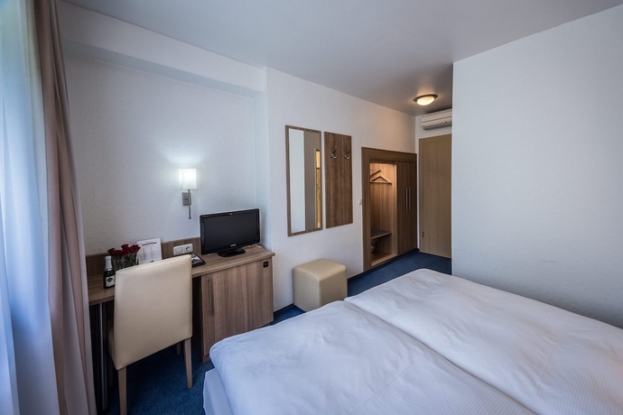 Imagen de la habitación del Hotel Lousberg. Foto 7