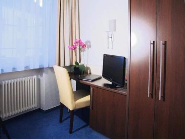 Imagen de la habitación del Hotel Lousberg. Foto 15