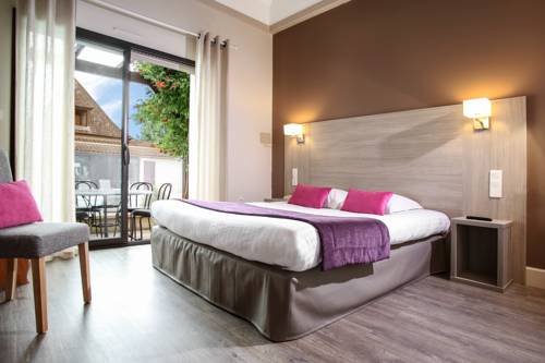 Imagen de la habitación del Hotel L'oustal De Vézac. Foto 6