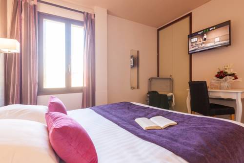 Imagen de la habitación del Hotel L'oustal De Vézac. Foto 15