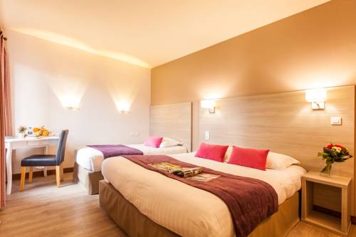 Imagen de la habitación del Hotel L'oustal De Vézac. Foto 16