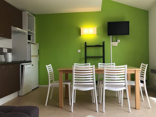 Imagen de la habitación del Hotel L'oustal Del Carlat. Foto 7