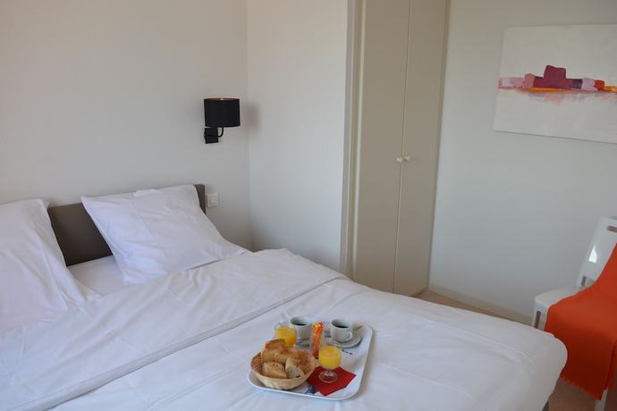 Imagen de la habitación del Hotel L'oustal Del Carlat. Foto 14