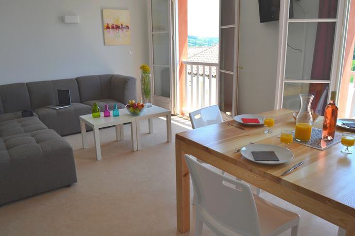 Imagen de la habitación del Hotel L'oustal Del Carlat. Foto 17