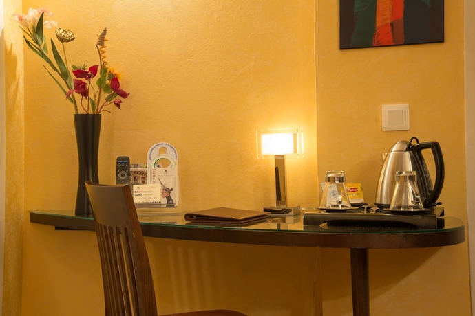 Imagen de la habitación del Hotel Louvre Marsollier Opéra. Foto 5