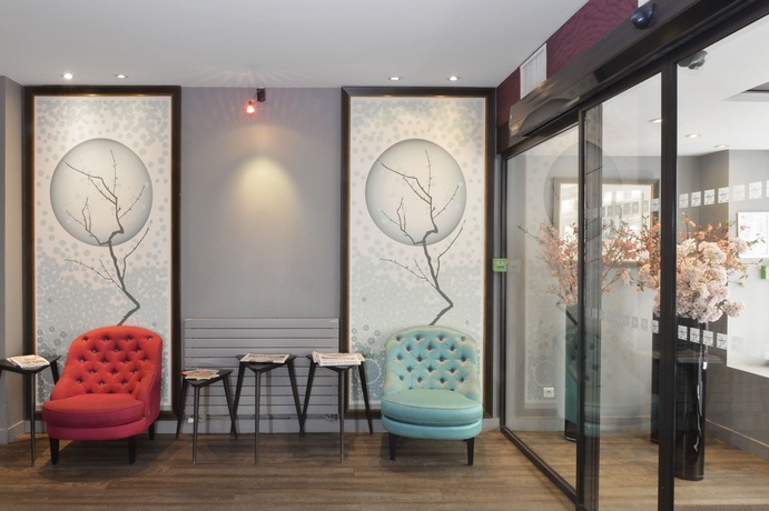 Imagen de los interiores del Hotel Louvre Montana. Foto 16