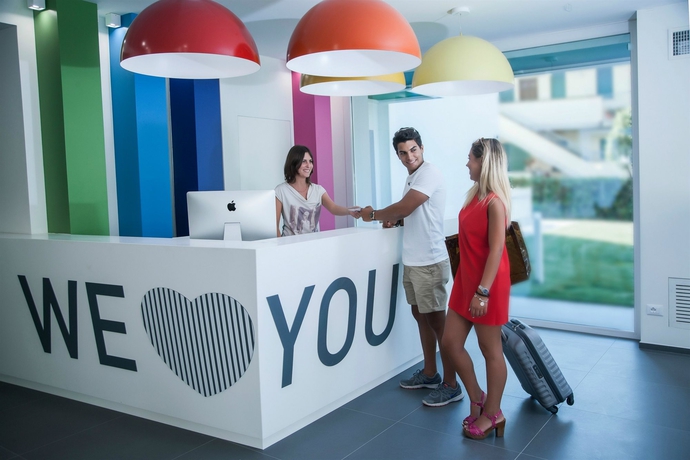 Imagen de los interiores del Hotel Love Boat. Foto 15